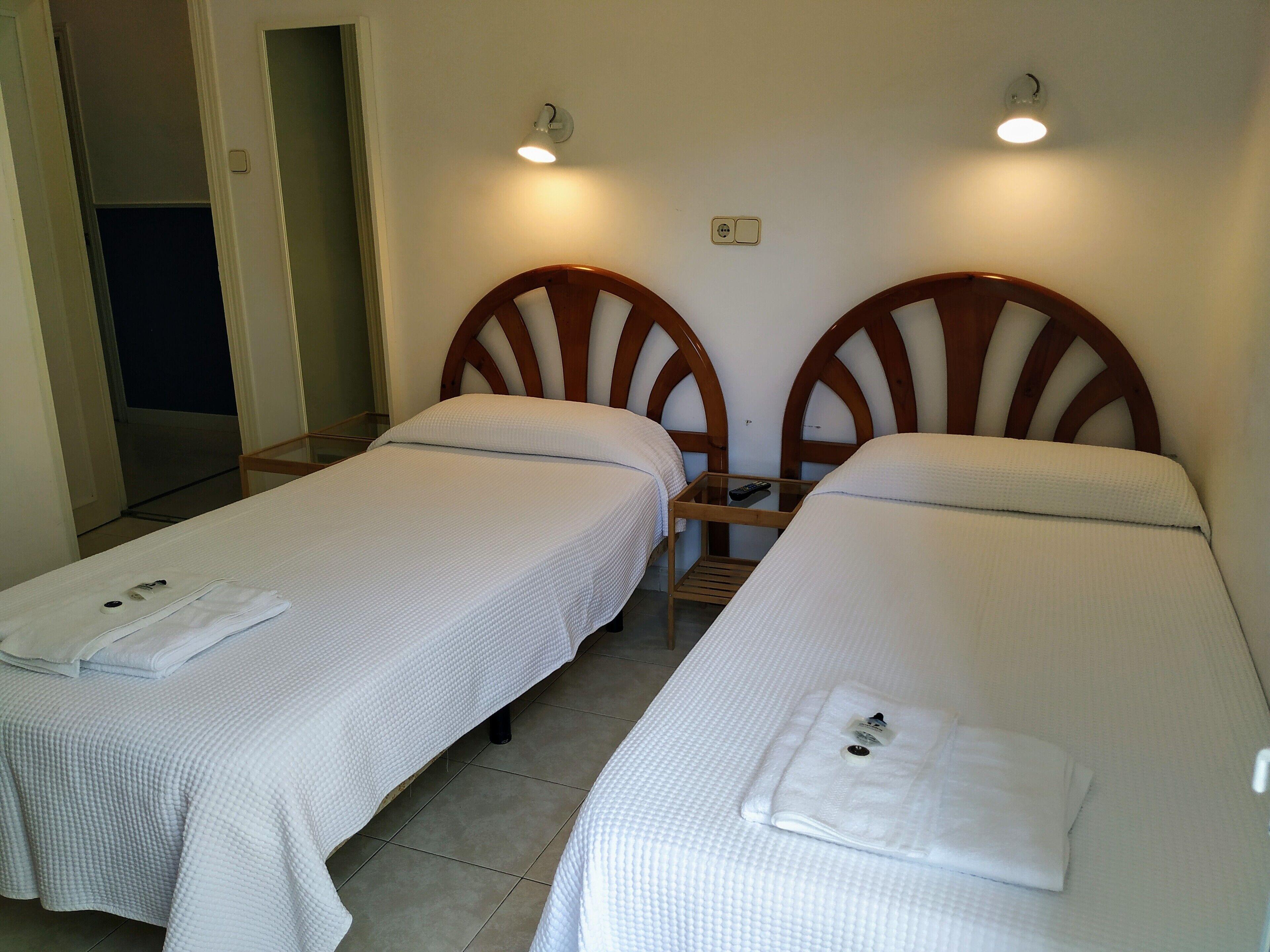 Hostal Abitum Madrid — Fotos 1